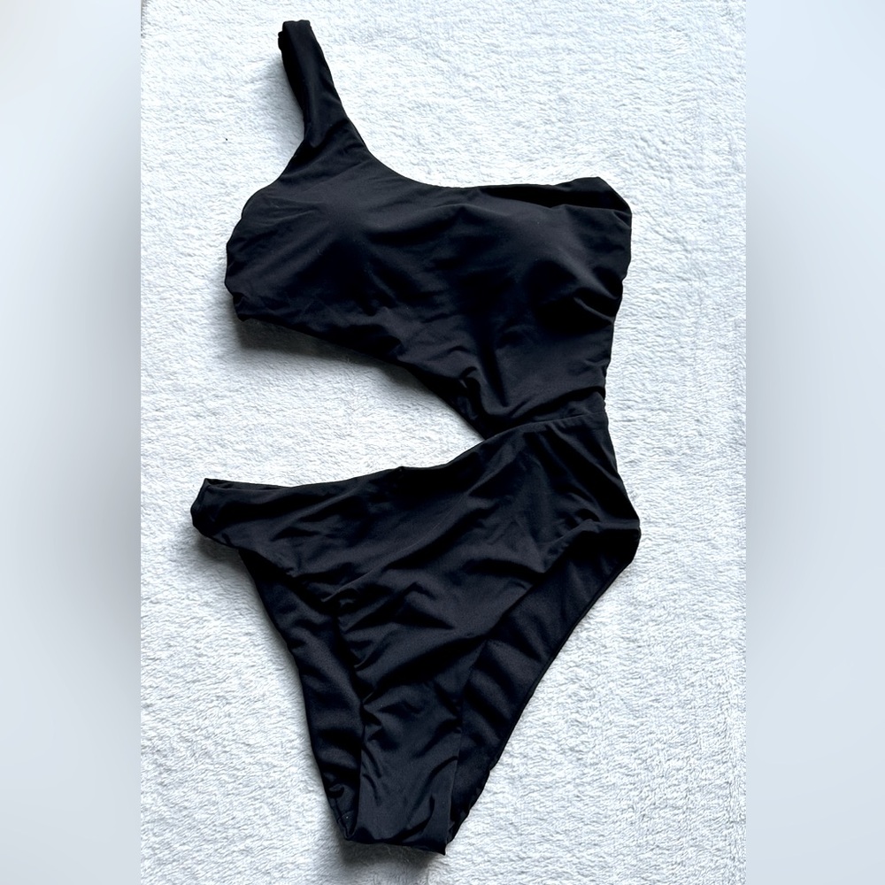 Envya Black one piece swimsuit - size S